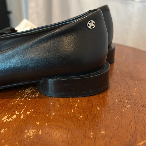 Witchy Capezzani Pointed Toe Grommet Flats Shoes Size 38 or US 7 - Picture 7 of 7